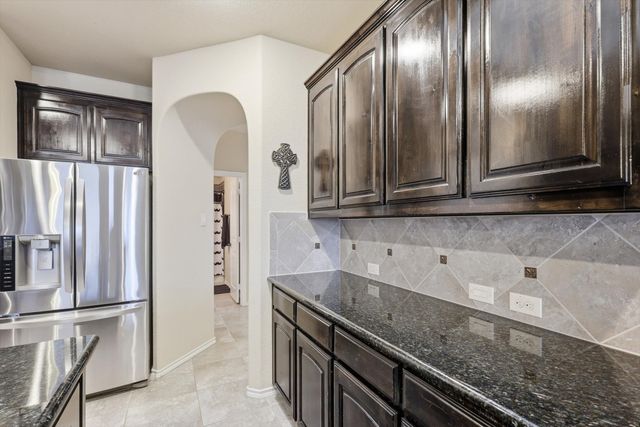 2432 Half Moon Bay Lane, Fort Worth, TX 76177