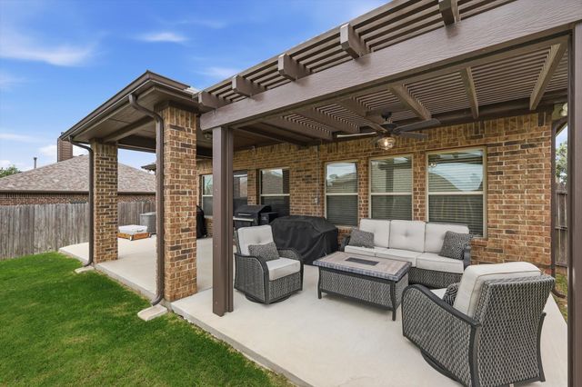 2432 Half Moon Bay Lane, Fort Worth, TX 76177