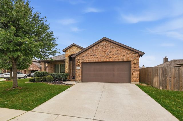 2432 Half Moon Bay Lane, Fort Worth, TX 76177
