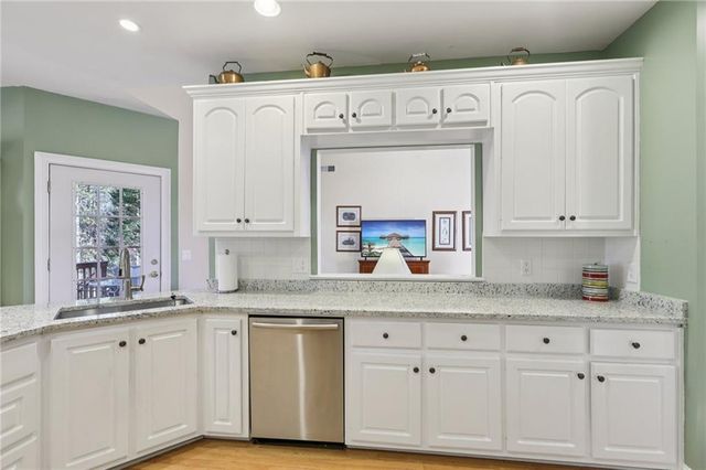 3115 Wellbrook Drive, Loganville, GA 30052