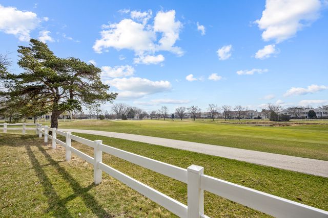 273 Doral Court A, Elk Grove Village, IL 60007