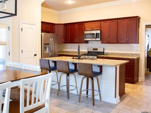17566 Waterloo Dr, Baton Rouge, LA 70817