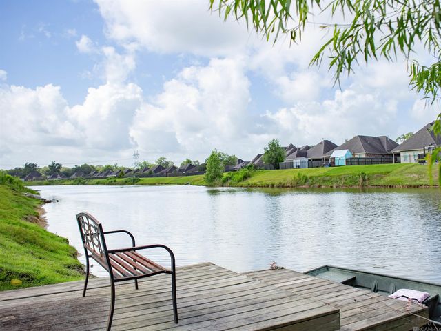 17566 Waterloo Dr, Baton Rouge, LA 70817