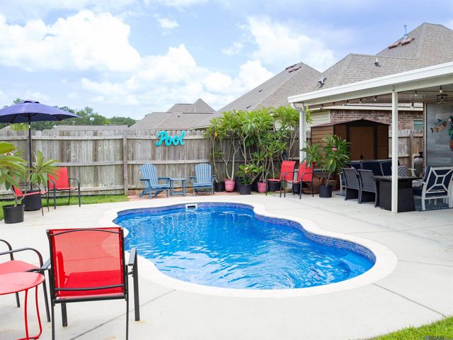 17566 Waterloo Dr, Baton Rouge, LA 70817