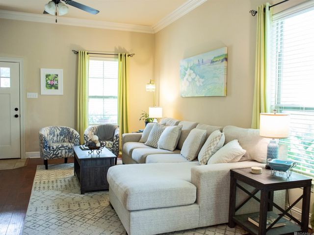 17566 Waterloo Dr, Baton Rouge, LA 70817