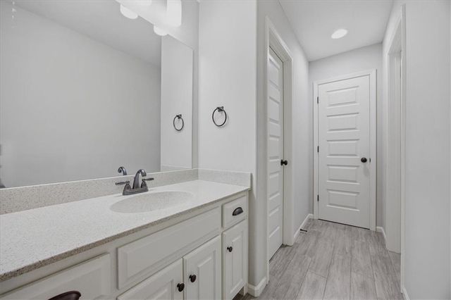 16964 S Hunter Street, Olathe, KS 66062