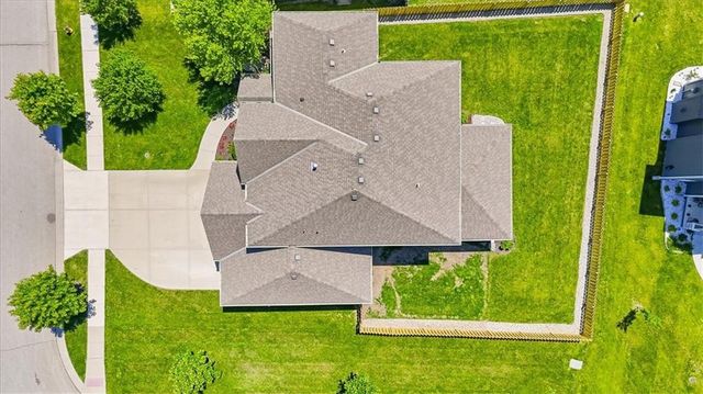 16964 S Hunter Street, Olathe, KS 66062