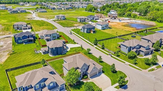16964 S Hunter Street, Olathe, KS 66062