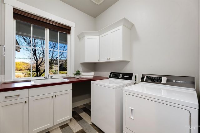 2230 N Vizcaya Way, Eagle, ID 83616