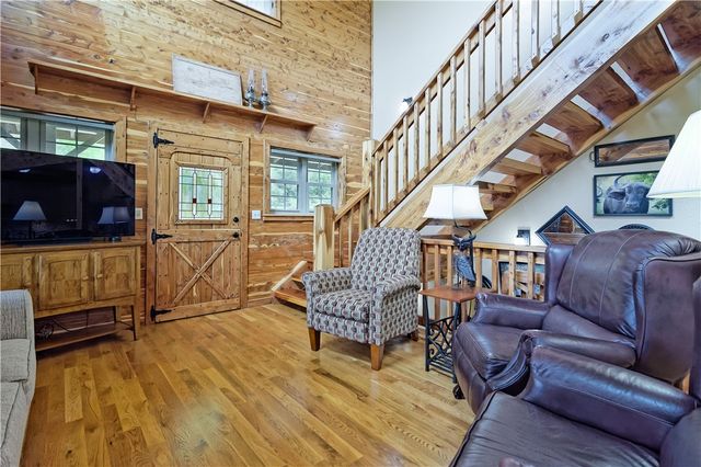 8200 Highway 221, Eureka Springs, AR 72632