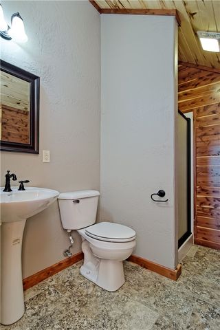 8200 Highway 221, Eureka Springs, AR 72632