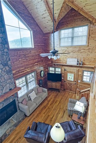 8200 Highway 221, Eureka Springs, AR 72632