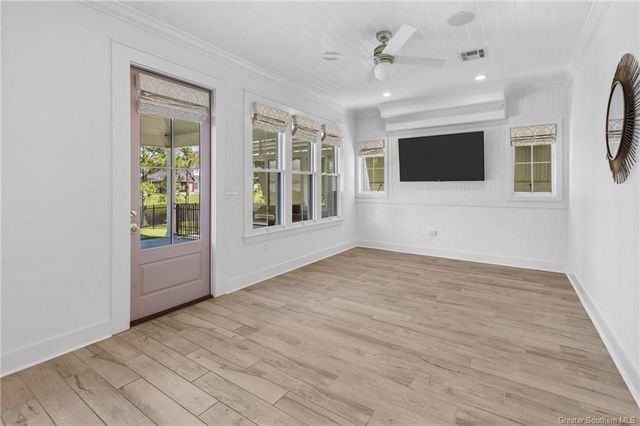 5839 Lakeview Lane, Lake Charles, LA 70605