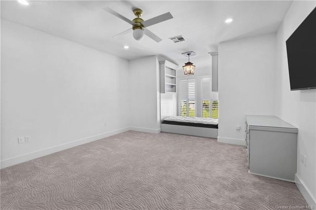 5839 Lakeview Lane, Lake Charles, LA 70605