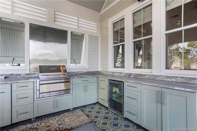 5839 Lakeview Lane, Lake Charles, LA 70605