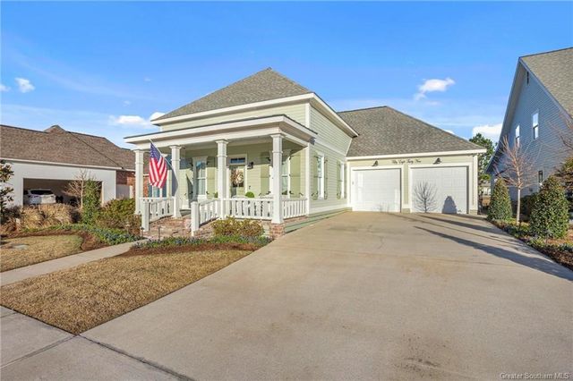 5839 Lakeview Lane, Lake Charles, LA 70605