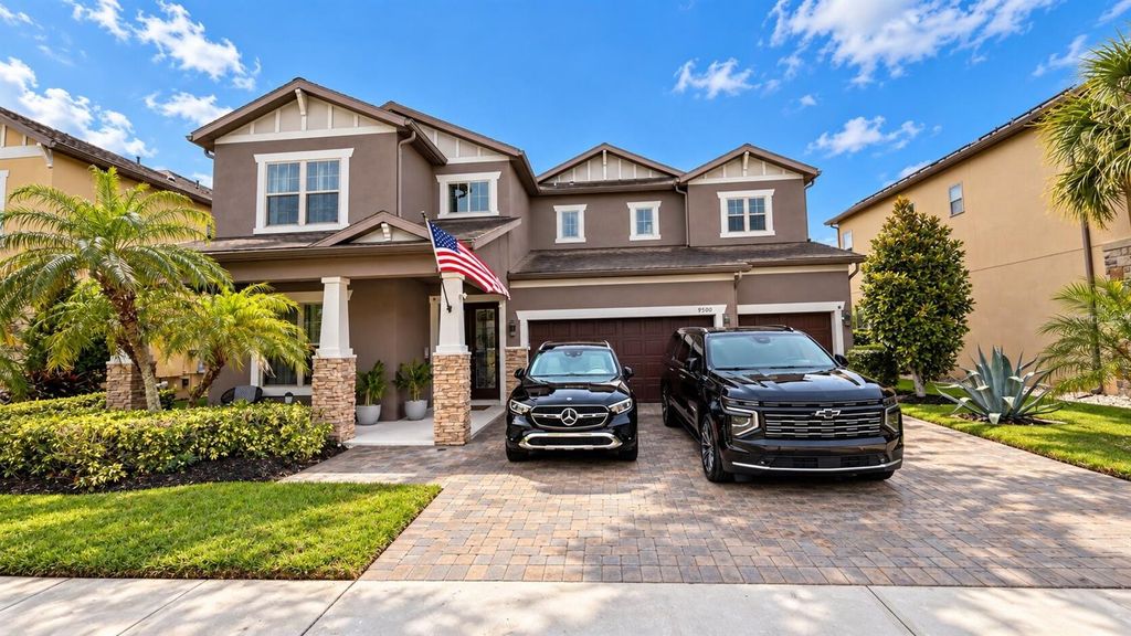 Image 2 of property listing at 9500 PRINCE HARRY DRIVE, Orlando, FL 32836