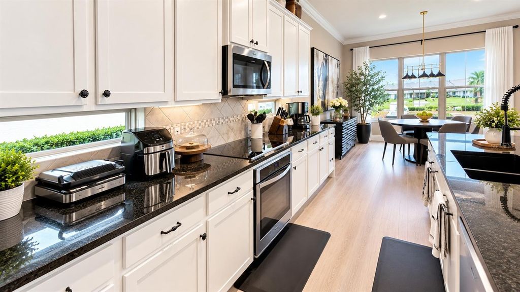 Image 16 of property listing at 9500 PRINCE HARRY DRIVE, Orlando, FL 32836