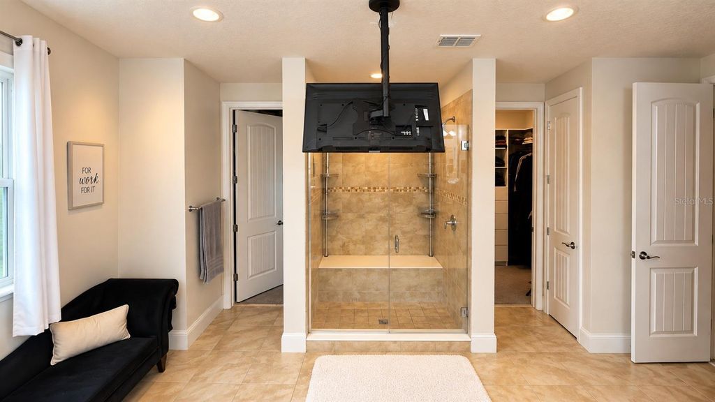 Image 29 of property listing at 9500 PRINCE HARRY DRIVE, Orlando, FL 32836