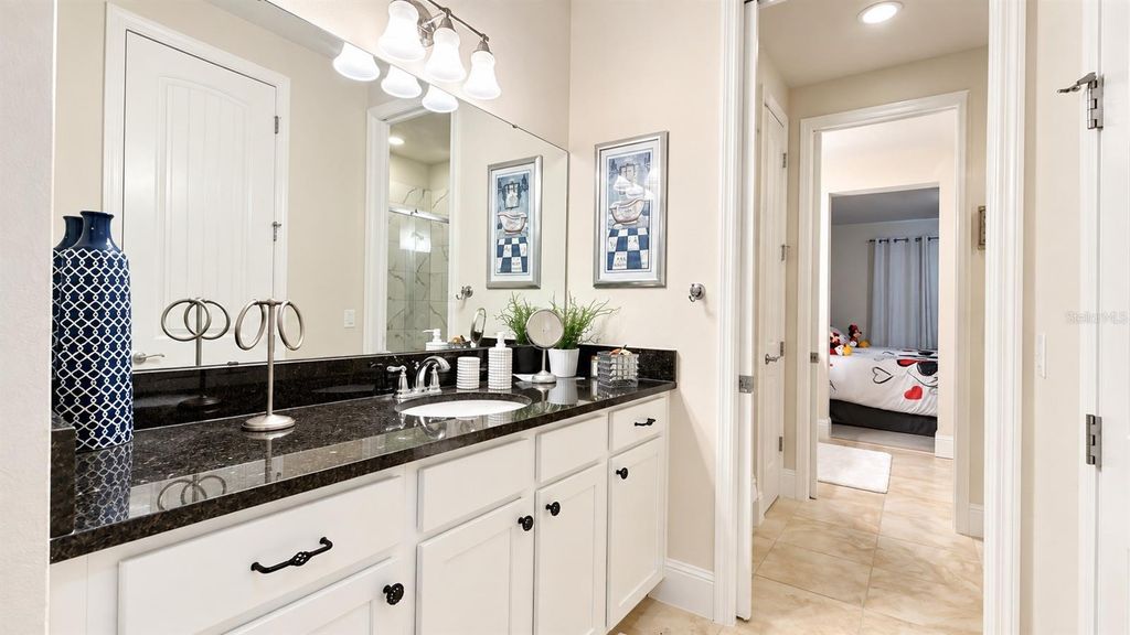 Image 39 of property listing at 9500 PRINCE HARRY DRIVE, Orlando, FL 32836