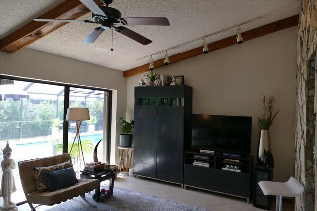 1066 NW 97th Avenue, Plantation, FL 33322