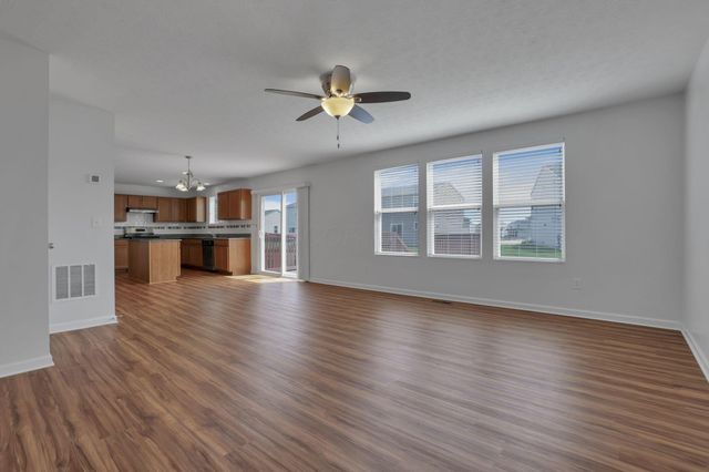 346 Glen Crossing Drive, Etna, OH 43062