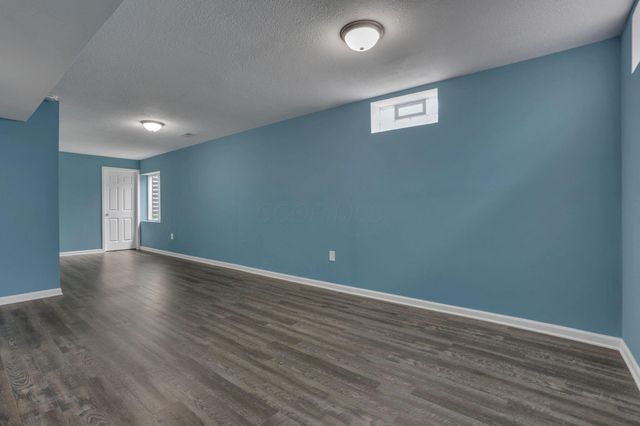 346 Glen Crossing Drive, Etna, OH 43062