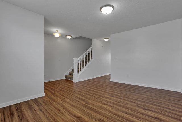 346 Glen Crossing Drive, Etna, OH 43062