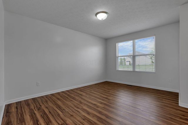 346 Glen Crossing Drive, Etna, OH 43062