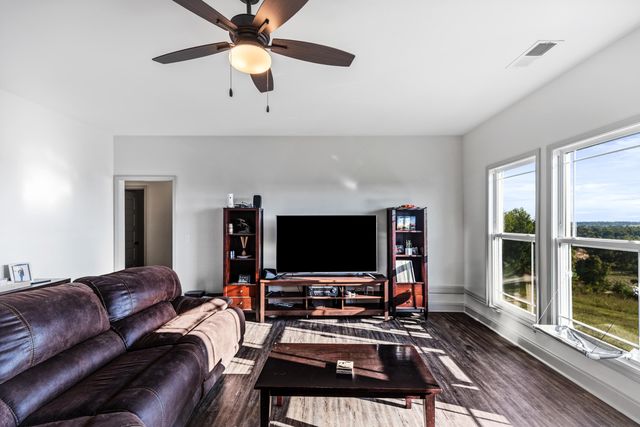 610 Summer City Firetower Road, Pikeville, TN 37367