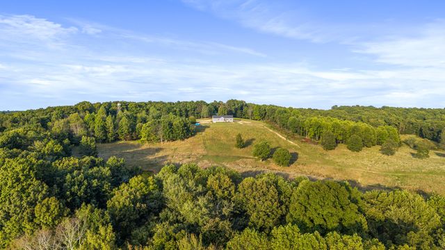 610 Summer City Firetower Road, Pikeville, TN 37367