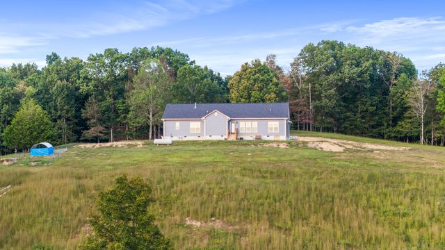 610 Summer City Firetower Road, Pikeville, TN 37367
