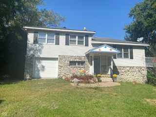 252 Riverwood Drive, Noblesville, IN 46062