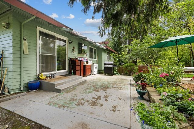 2613 S 300th Street, Federal Way, WA 98003