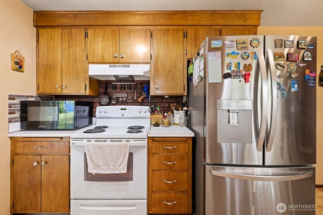 2613 S 300th Street, Federal Way, WA 98003