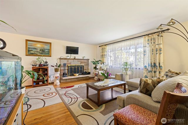 2613 S 300th Street, Federal Way, WA 98003