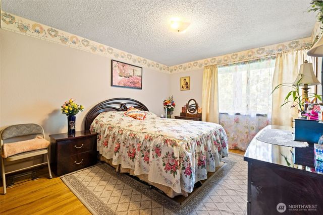 2613 S 300th Street, Federal Way, WA 98003