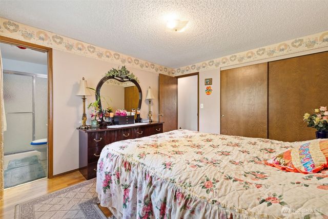 2613 S 300th Street, Federal Way, WA 98003