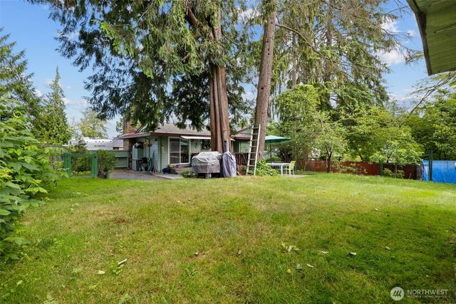 2613 S 300th Street, Federal Way, WA 98003