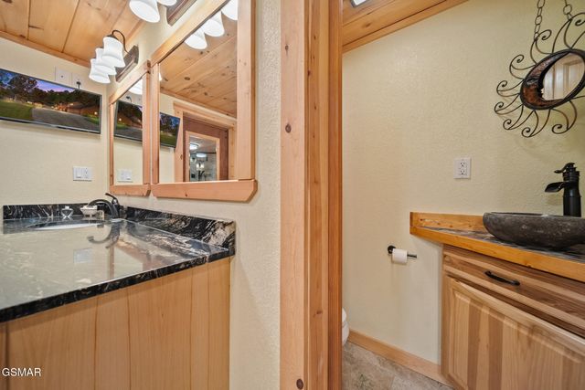 217 Seaton Drive, Gatlinburg, TN 37738