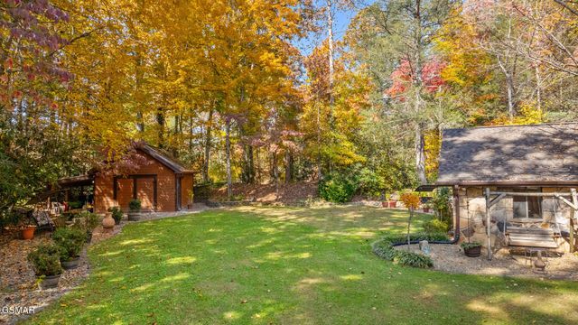 217 Seaton Drive, Gatlinburg, TN 37738