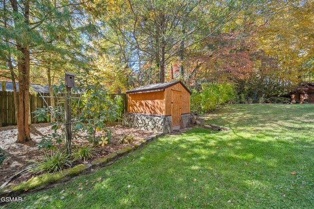 217 Seaton Drive, Gatlinburg, TN 37738