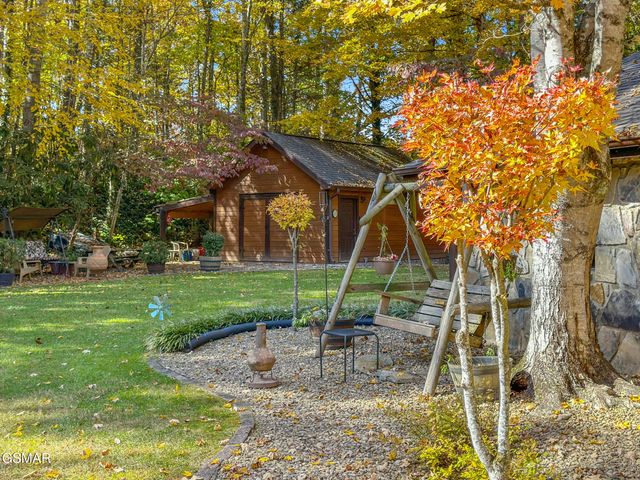 217 Seaton Drive, Gatlinburg, TN 37738