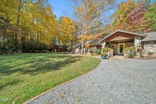 217 Seaton Drive, Gatlinburg, TN 37738