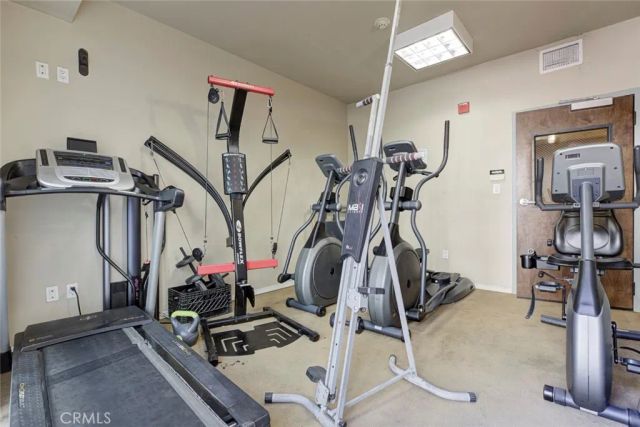 13941 Sherman Way Boulevard, Van Nuys, CA 91405