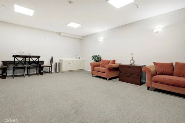 13941 Sherman Way Boulevard, Van Nuys, CA 91405