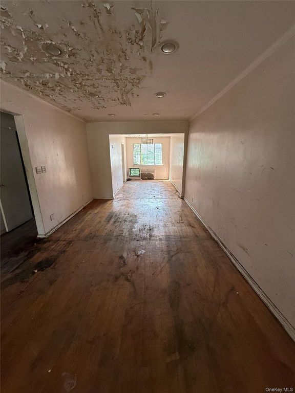 14410 Gravett Road, Flushing, NY 11367 — photo 3