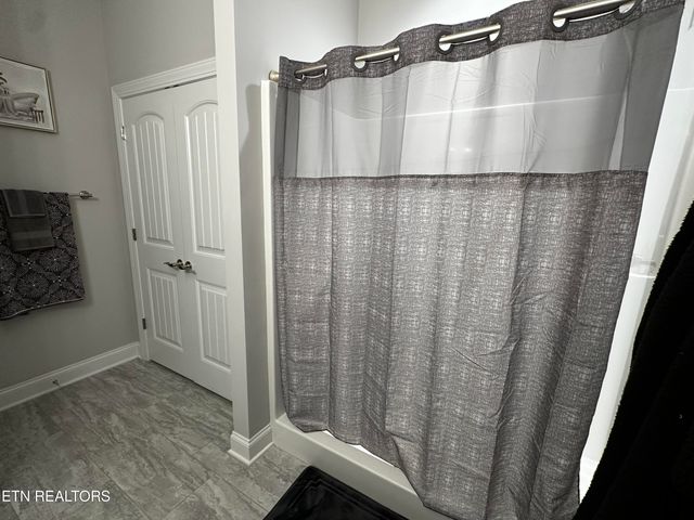 7360 Willow Path Lane, Knoxville, TN 37918