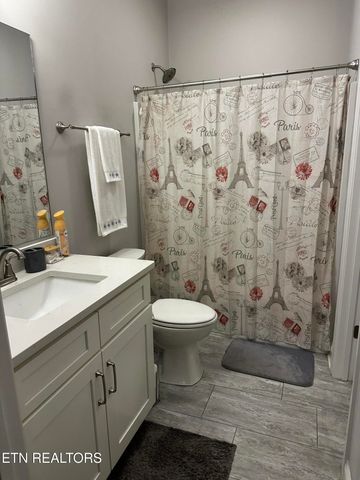 7360 Willow Path Lane, Knoxville, TN 37918