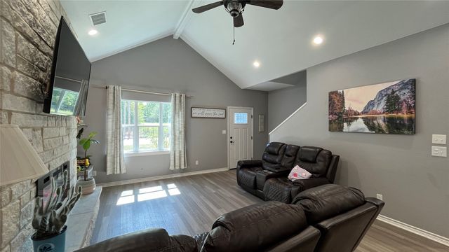 206 Beckham Street W, Sulphur Springs, TX 75482